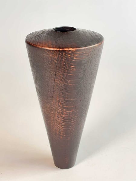 Turned wooden vessel AV04